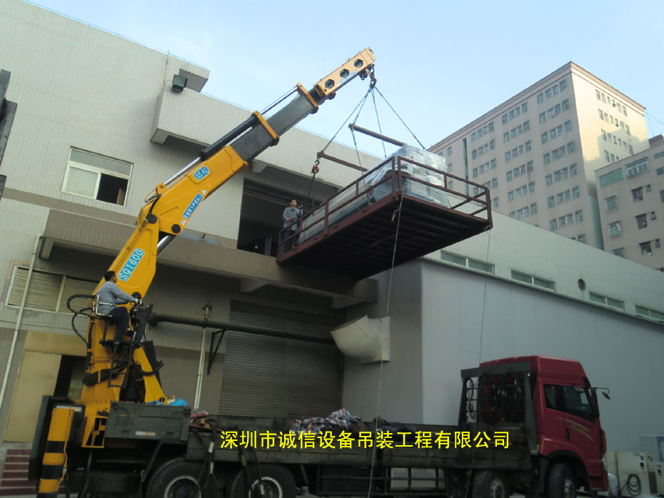 深圳寶安吊車出租,誠信吊裝裝卸搬運服務_